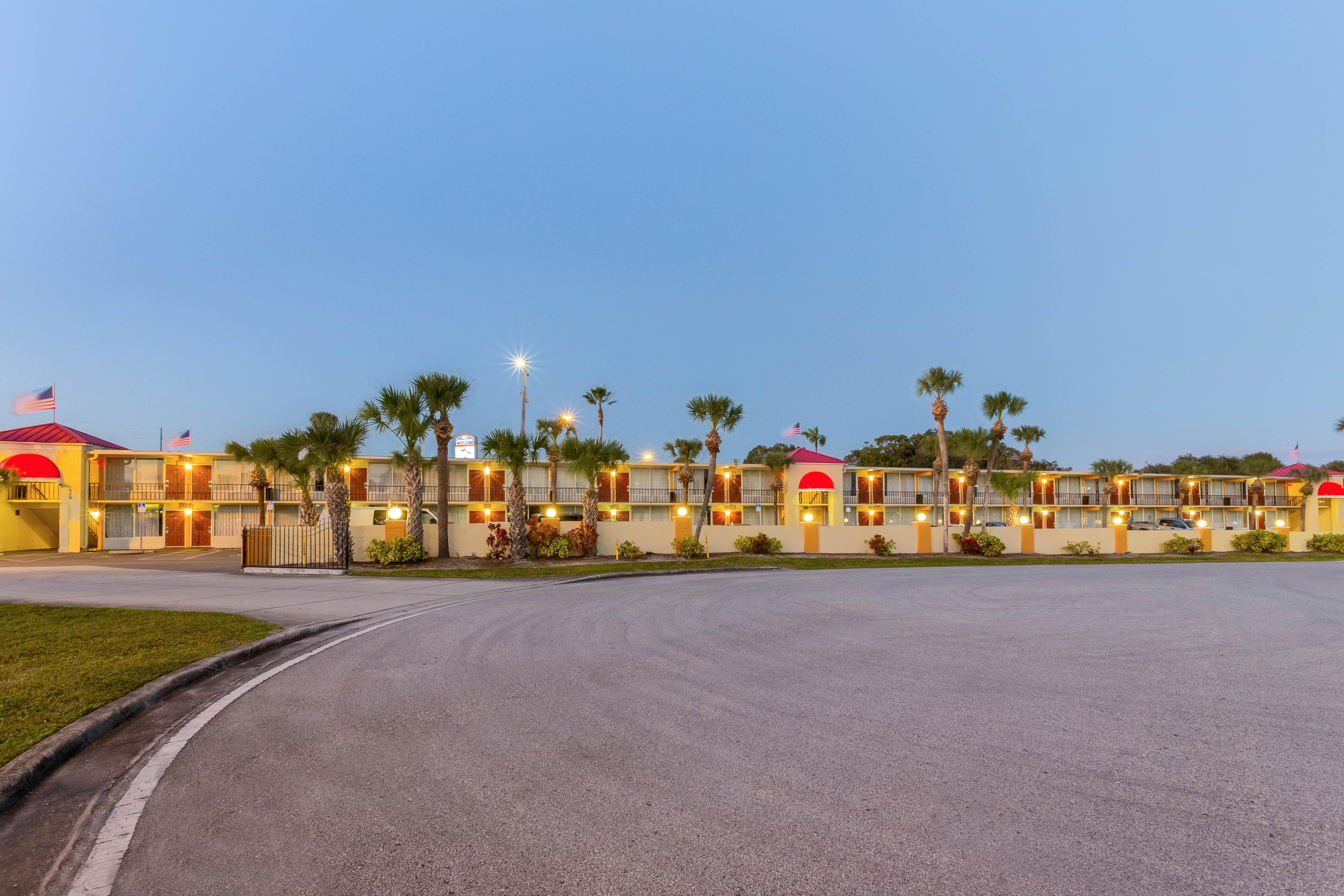 Howard Johnson By Wyndham Lakeland Εξωτερικό φωτογραφία